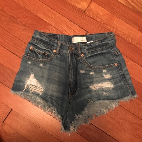 💕Festival jean shorts 💕 -sold - Picture 5 of 5